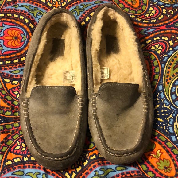 UGG Shoes - Ugg slippers size 9